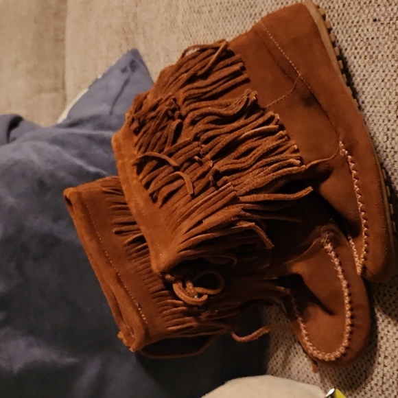 Minnetonka leather brown Fringe Boots - Picture 2 of 7